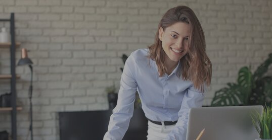 woman smiles it jobs timetoact group